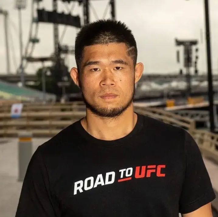 多位中国选手出征UFC精英之路，决战阿布扎比不死不休！|吕凯|求伦|益扎|拳手|比赛_新浪新闻