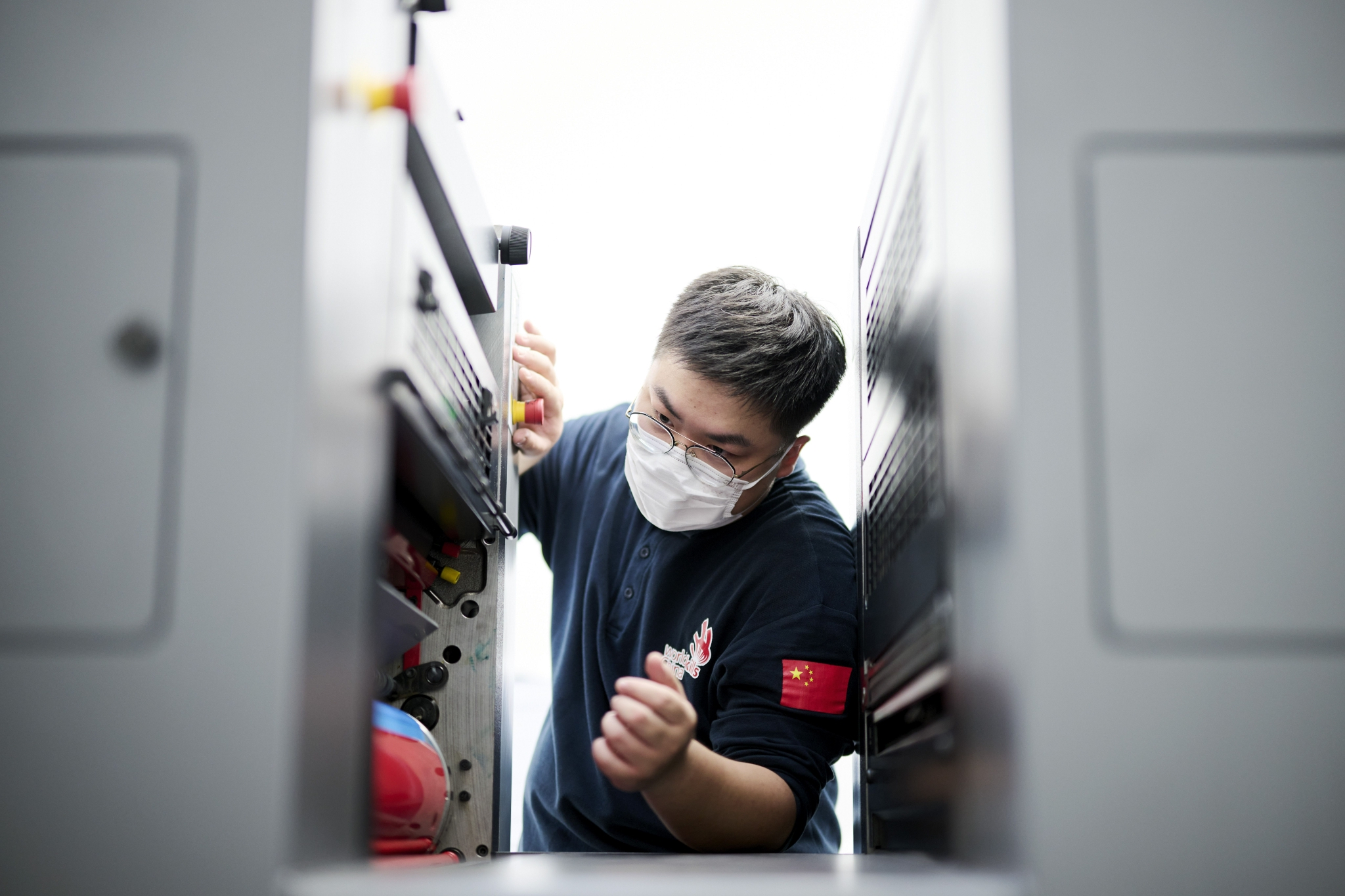 1770天，他登上世界技能大赛特别赛印刷媒体技术项目金牌领奖台休闲区蓝鸢梦想 - Www.slyday.coM