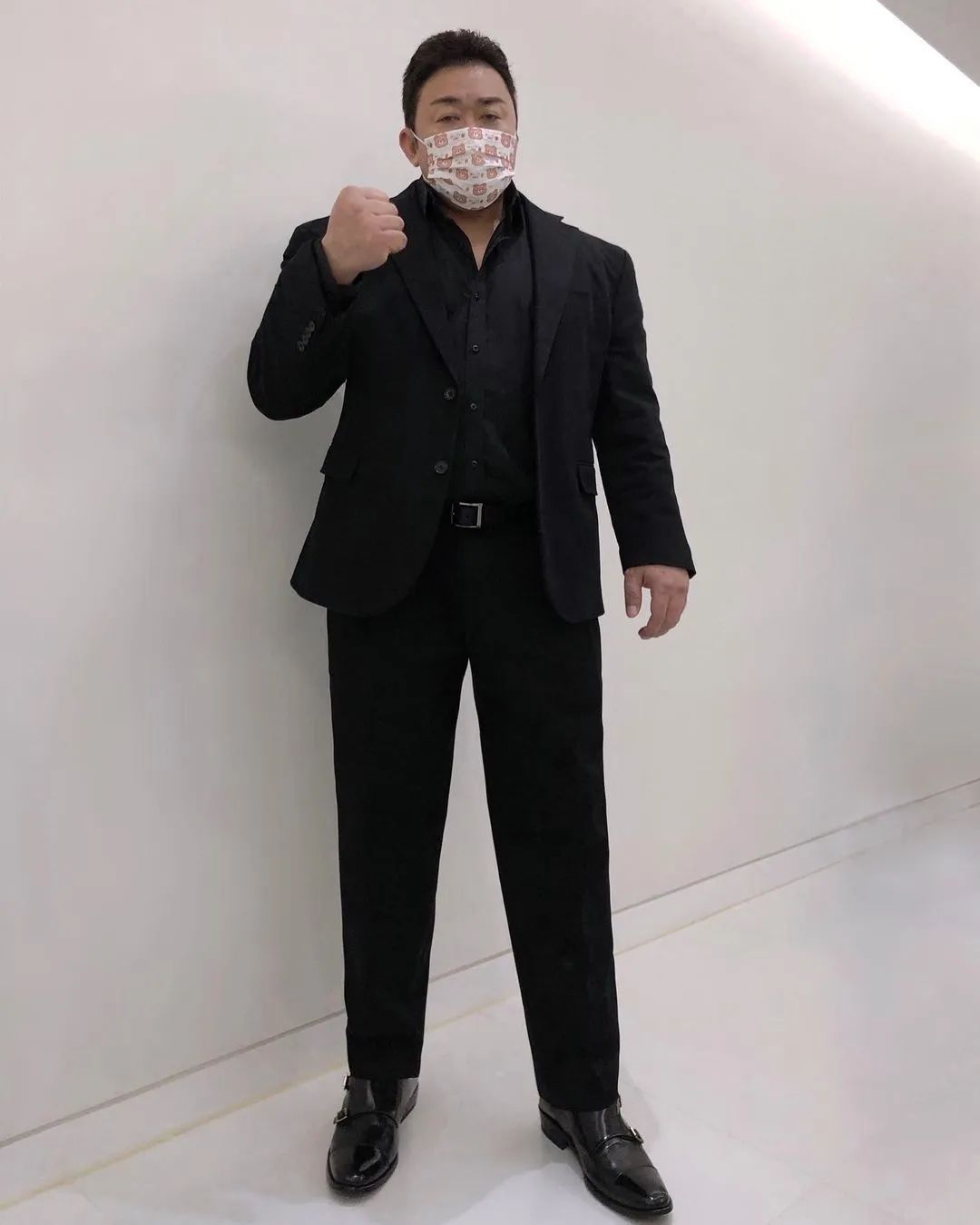 "一拳超人"马东锡与小17岁娇妻结婚!对方竟是"韩国最美健身教练"?