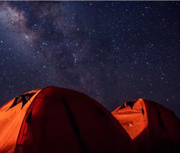 几度秋意浓，手可摘星辰！深秋露营的你该去这里！休闲区蓝鸢梦想 - Www.slyday.coM