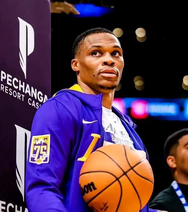 湖人不敌开拓者遭三连败，詹眉砍53分徒劳威少助球队争夺状元签休闲区蓝鸢梦想 - Www.slyday.coM