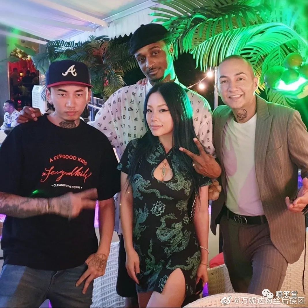 万妮达谈恋爱也被喷?本人回应"我男朋友很优秀"__财经头条