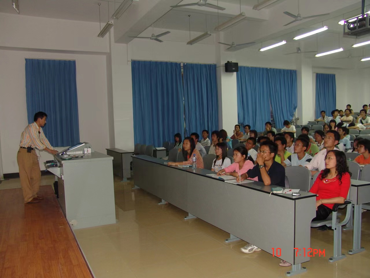 张勇上课时的情形 。本文图片均由受访者提供