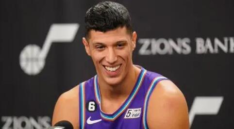 冯泰奇奥：今晚得到了一些真正的上场时间，感觉很棒休闲区蓝鸢梦想 - Www.slyday.coM