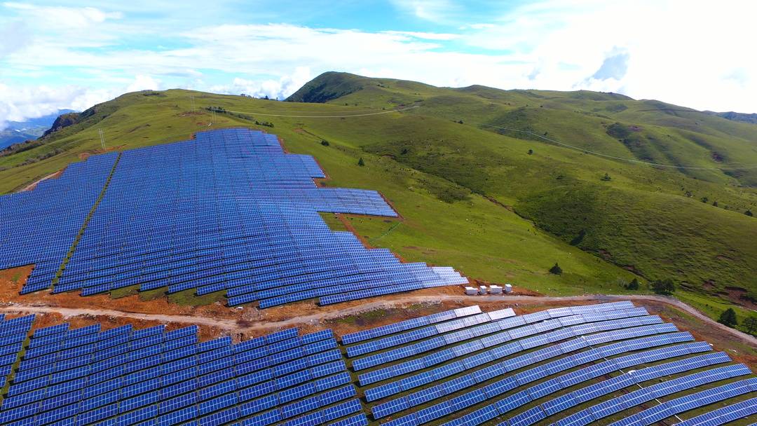 镜头下的大凉山：凉山州成立70周年县市风采——普格县休闲区蓝鸢梦想 - Www.slyday.coM