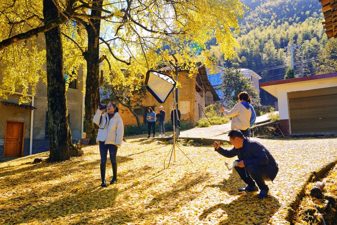 再浪的年轻人，都抵挡不住温汤的“养生诱惑”！休闲区蓝鸢梦想 - Www.slyday.coM