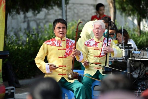 70多年来,太行山路上行走着一支盲人曲艺队|曲艺|盲人|陵川_新浪新闻