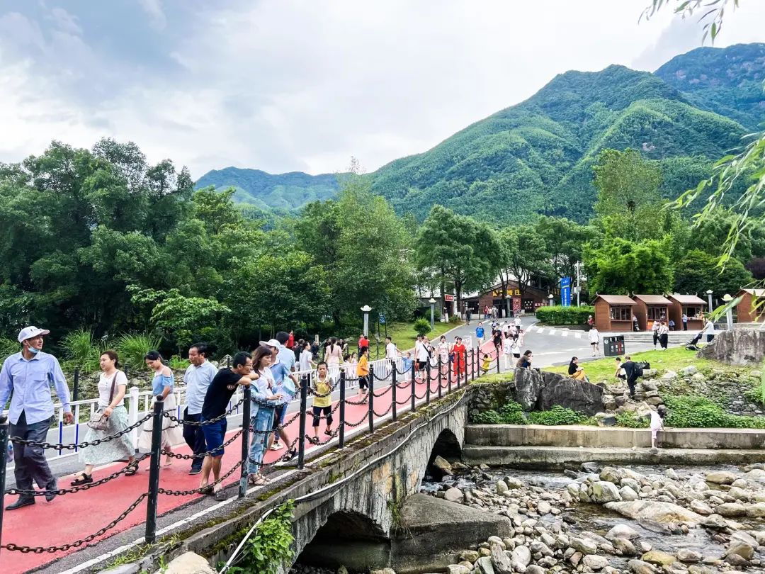 再浪的年轻人，都抵挡不住温汤的“养生诱惑”！休闲区蓝鸢梦想 - Www.slyday.coM