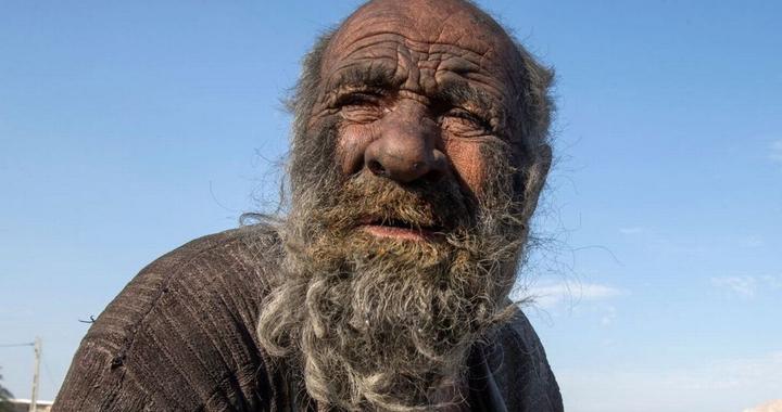 世界上最脏的人60年来首次洗澡,几个月后去世,享年94岁|享年|哈吉|法尔斯省_新浪新闻