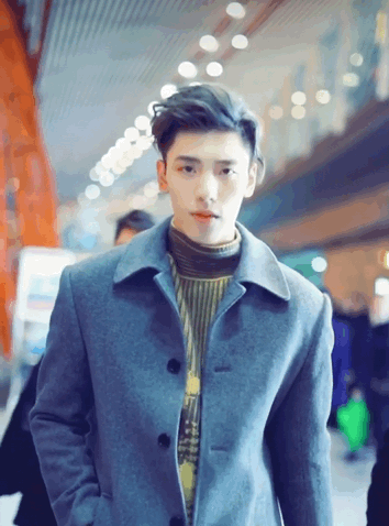 谁能告诉我，他到底为什么变这样？！休闲区蓝鸢梦想 - Www.slyday.coM