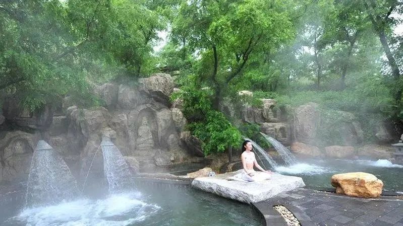 再浪的年轻人，都抵挡不住温汤的“养生诱惑”！休闲区蓝鸢梦想 - Www.slyday.coM