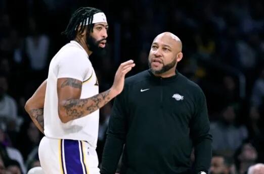 AD：我们上场最后时刻的投篮选择不好，很难接受那样输球休闲区蓝鸢梦想 - Www.slyday.coM