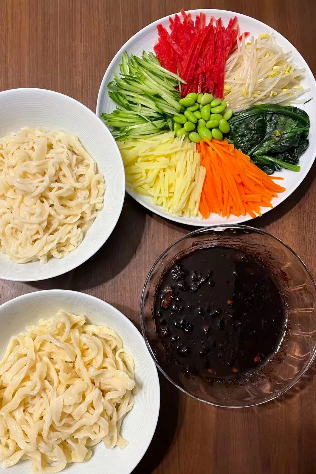 能让天津人放下煎饼馃子的，也就那碗捞（láo）面了！休闲区蓝鸢梦想 - Www.slyday.coM