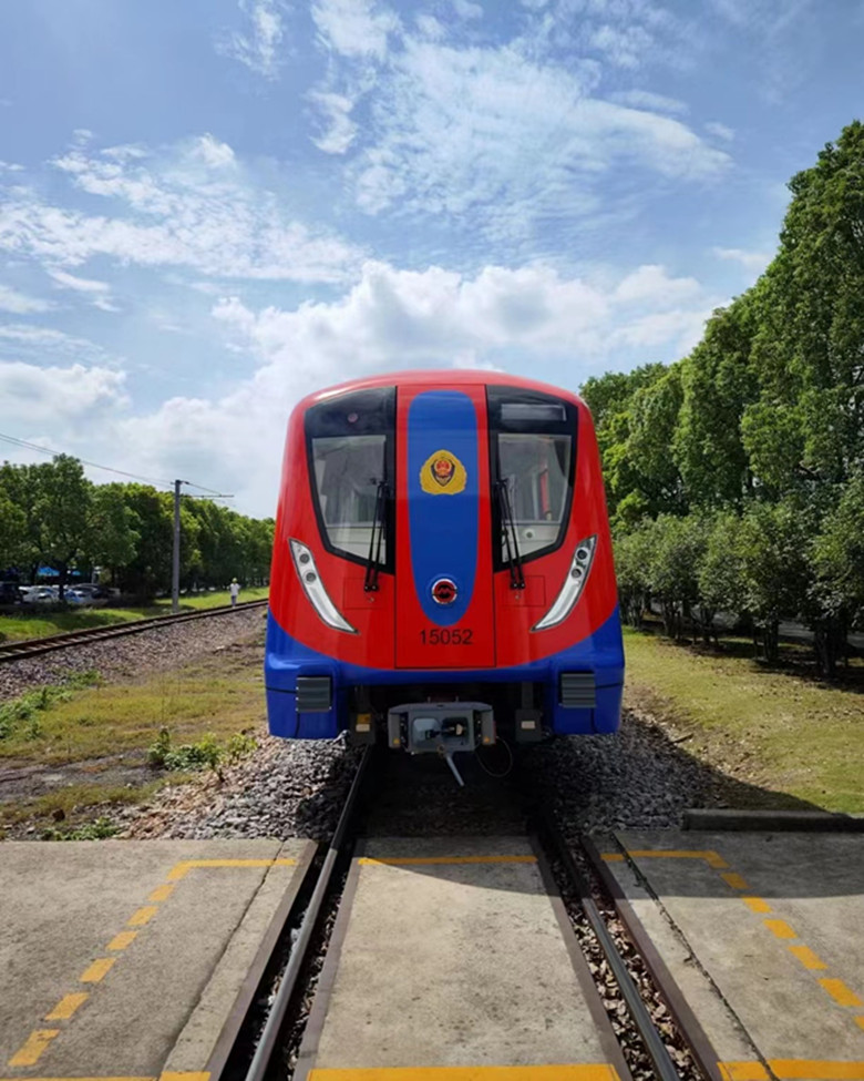 上海消防地铁主题列车上线启动休闲区蓝鸢梦想 - Www.slyday.coM