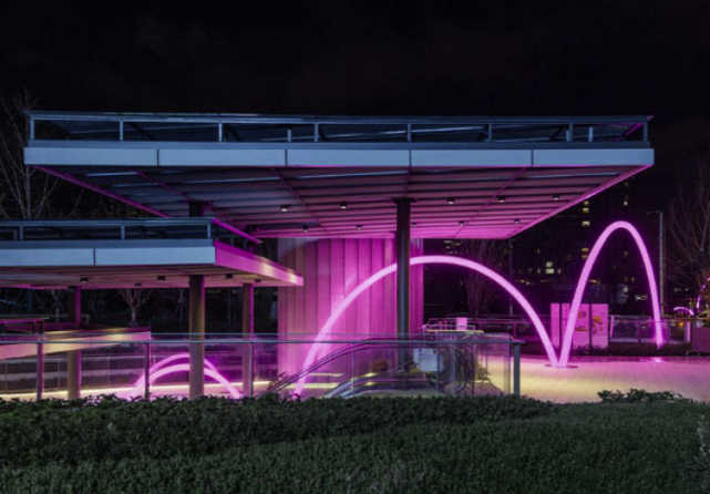 上海时髦的阿姨爷叔现在都在这里，工作日都人山人海！休闲区蓝鸢梦想 - Www.slyday.coM