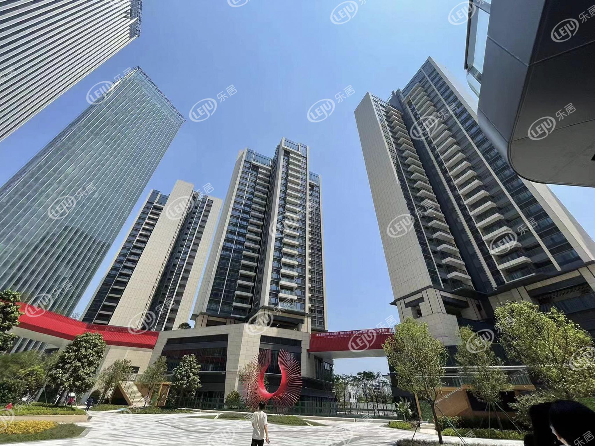 本次交楼的是去年宏发万悦山一期于2021年3月推出的