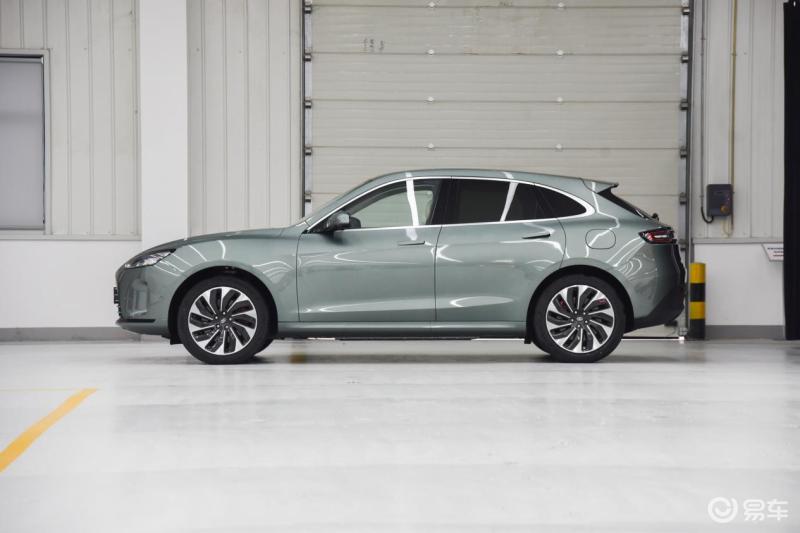 30万元增程新秀 自游家NV对比问界M5休闲区蓝鸢梦想 - Www.slyday.coM