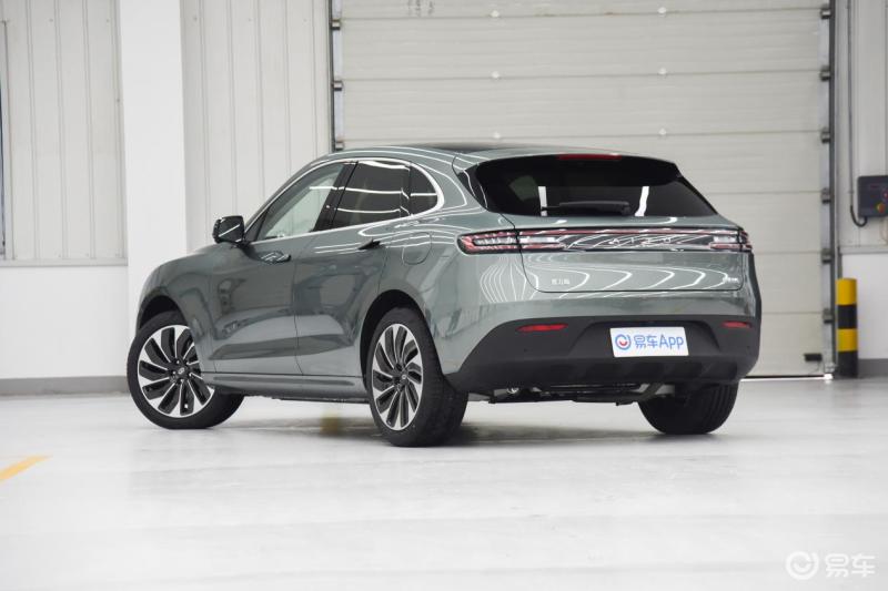 30万元增程新秀 自游家NV对比问界M5休闲区蓝鸢梦想 - Www.slyday.coM