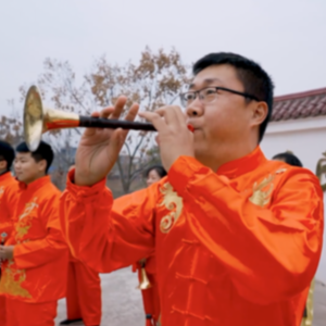 传承唢呐演奏艺术的安徽小伙休闲区蓝鸢梦想 - Www.slyday.coM