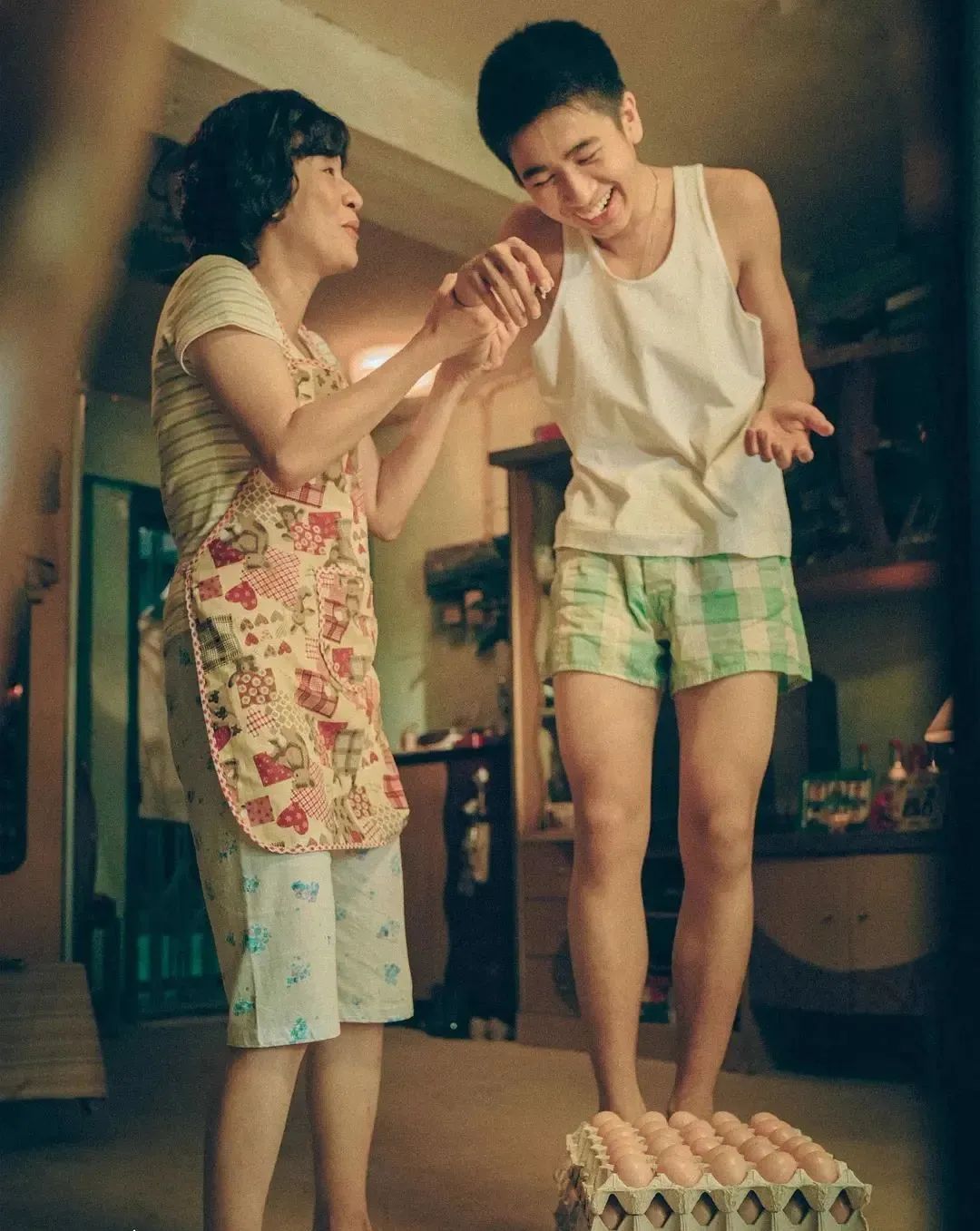 《妈妈的神奇小子》：用力哭，不如用力跑__财经头条