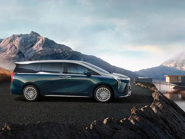 更高端豪华！别克全新旗舰MPV“世纪CENTURY”即将上市休闲区蓝鸢梦想 - Www.slyday.coM