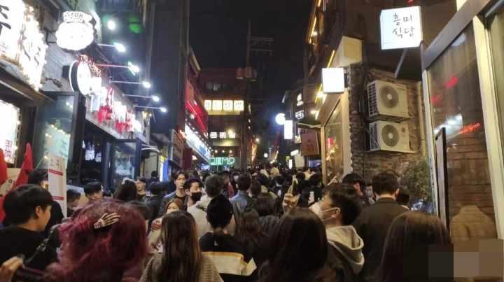 小时连线｜为什么会是梨泰院？中国留学生讲述过往万圣节经历休闲区蓝鸢梦想 - Www.slyday.coM