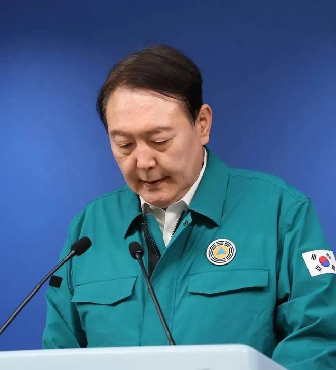 又一名中国公民遇难！“我一出酒吧，面对的是一排尸体”！踩踏事故亲历者讲述休闲区蓝鸢梦想 - Www.slyday.coM