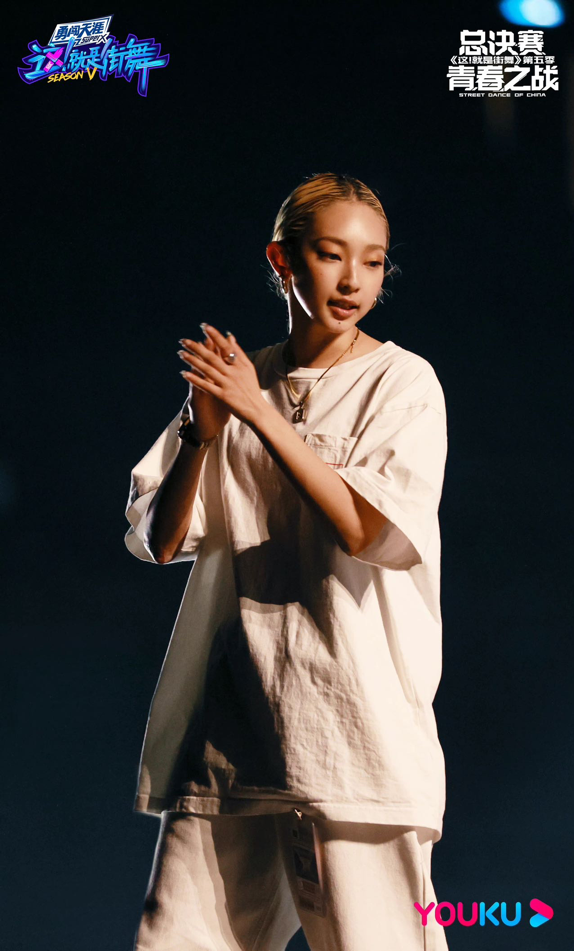 《这!就是街舞》第五季总决赛INTO1赞多追梦街舞秀 叶音、杨凯冠军舞台回归休闲区蓝鸢梦想 - Www.slyday.coM