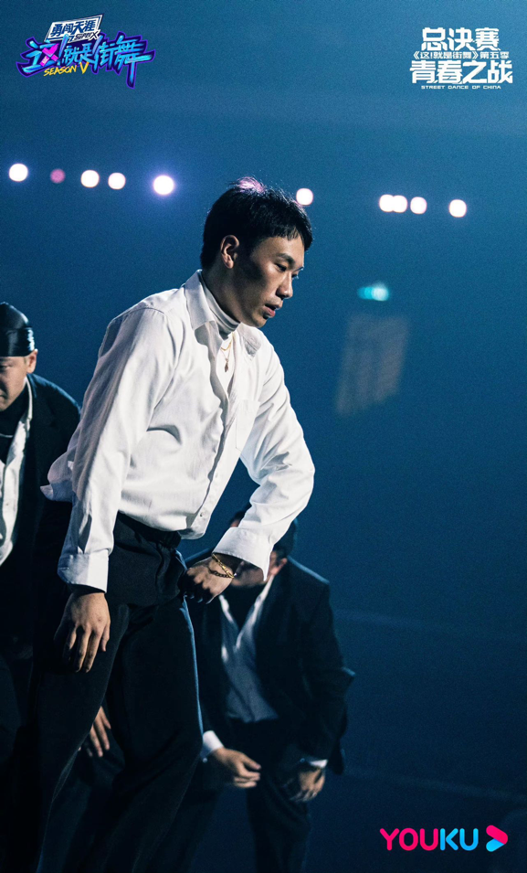 《这!就是街舞》第五季总决赛INTO1赞多追梦街舞秀 叶音、杨凯冠军舞台回归休闲区蓝鸢梦想 - Www.slyday.coM