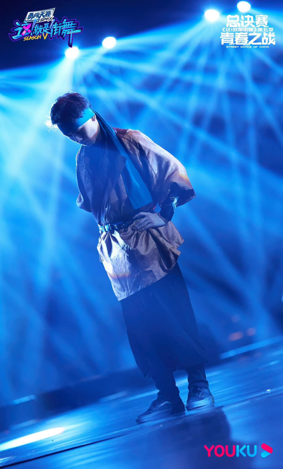 《这!就是街舞》第五季总决赛INTO1赞多追梦街舞秀 叶音、杨凯冠军舞台回归休闲区蓝鸢梦想 - Www.slyday.coM