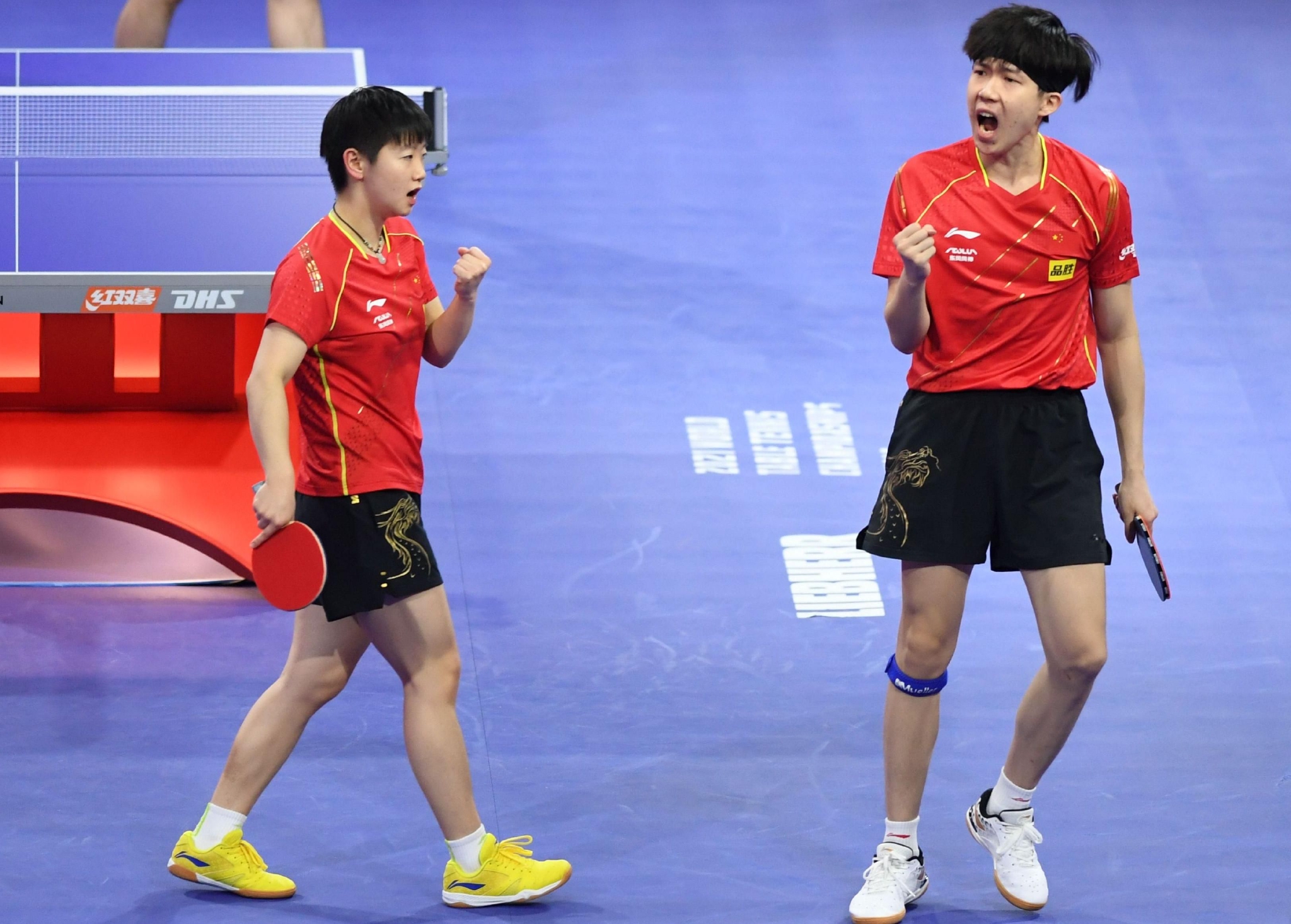 王楚钦孙颖莎“背靠背”夺冠，国乒“00后”新锐势不可挡休闲区蓝鸢梦想 - Www.slyday.coM