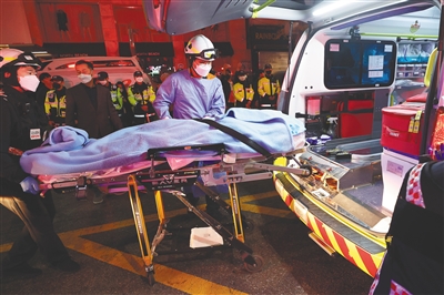 韩国首尔发生踩踏事故 已致154人死亡休闲区蓝鸢梦想 - Www.slyday.coM