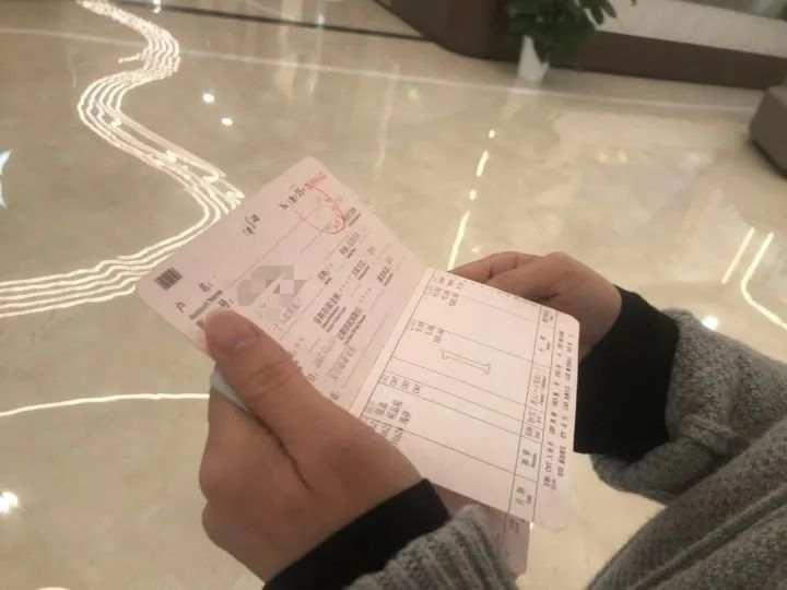 杭州一女子将200元存在银行15年，取出来变多少？结果你可能想不到休闲区蓝鸢梦想 - Www.slyday.coM