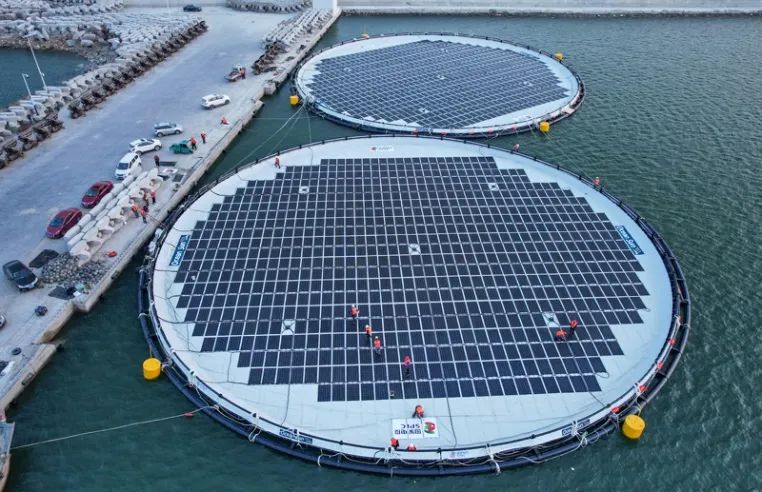 500千瓦漂浮式海上光伏项目环形浮体单元.受访者供图