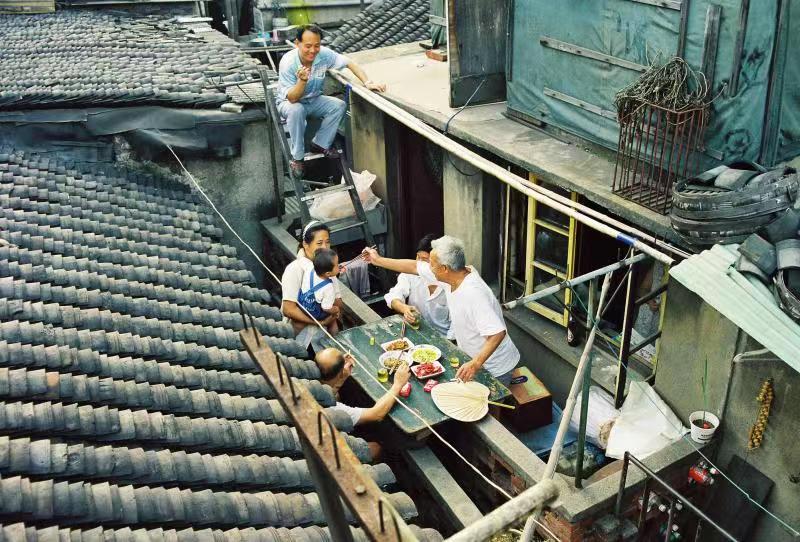 资深摄影师陆杰：两岸绿色越来越多，镜头下的苏州河活起来了｜苏州河故事①休闲区蓝鸢梦想 - Www.slyday.coM