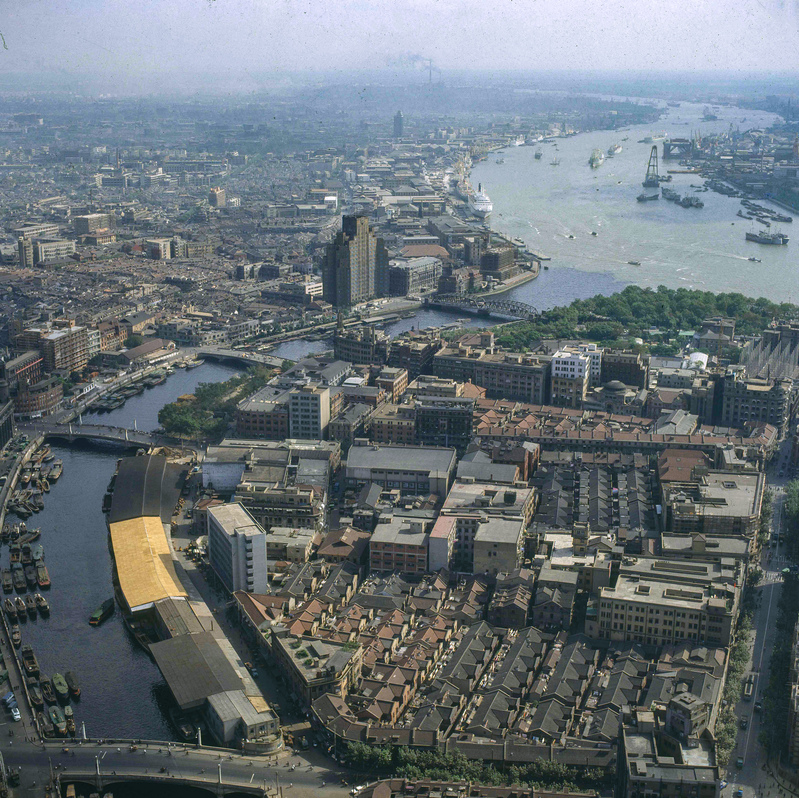 资深摄影师陆杰：两岸绿色越来越多，镜头下的苏州河活起来了｜苏州河故事①休闲区蓝鸢梦想 - Www.slyday.coM