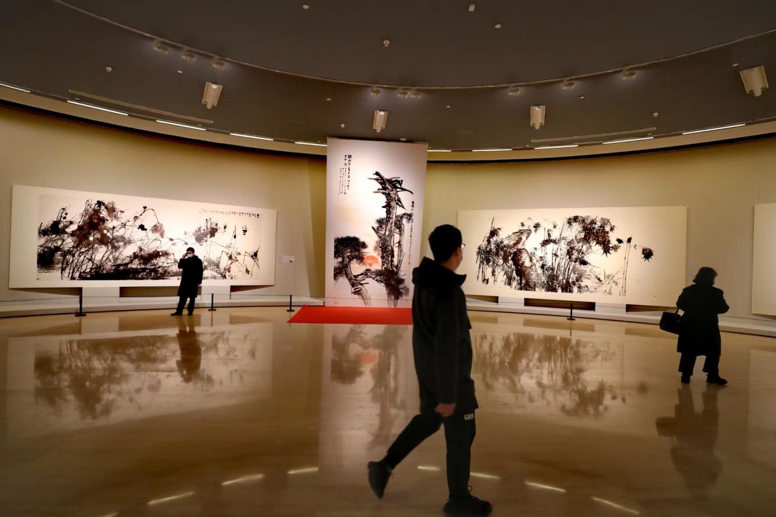 “道在笔墨——张立辰艺术展”中国美术馆展出休闲区蓝鸢梦想 - Www.slyday.coM