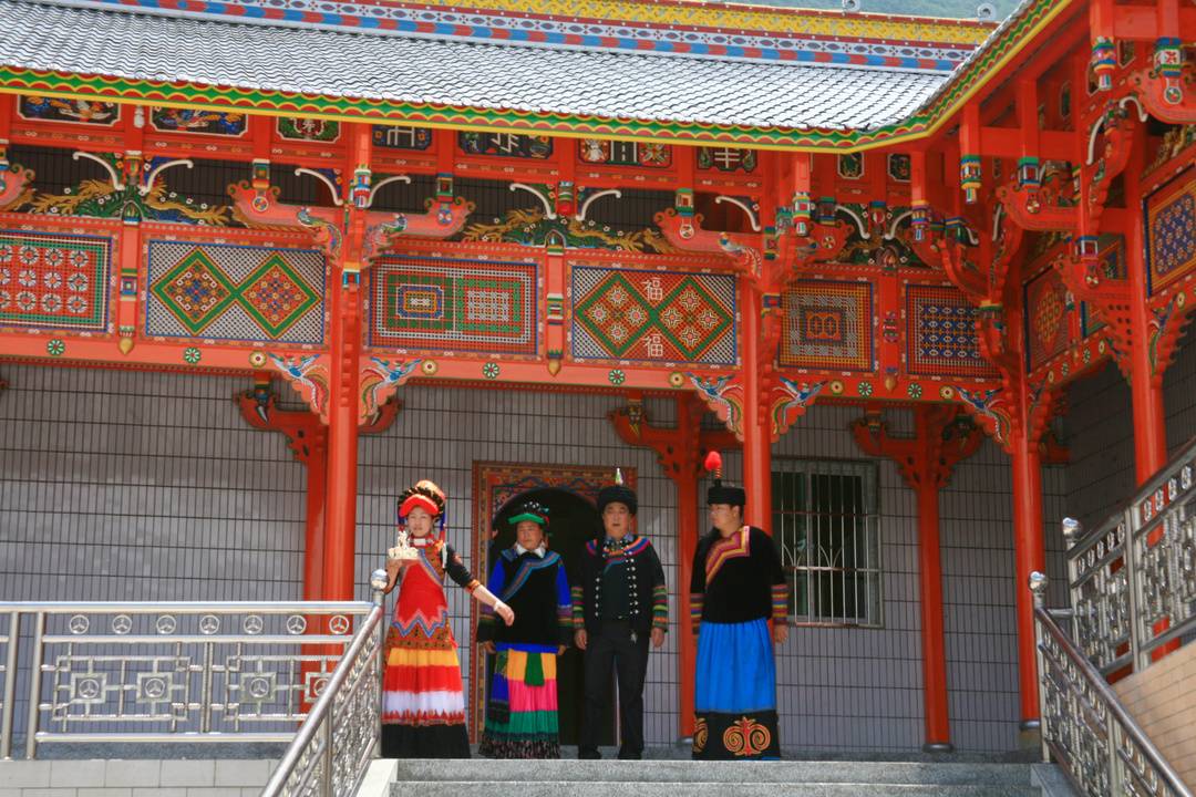 镜头下的大凉山：凉山州成立70周年县市风采——甘洛县休闲区蓝鸢梦想 - Www.slyday.coM