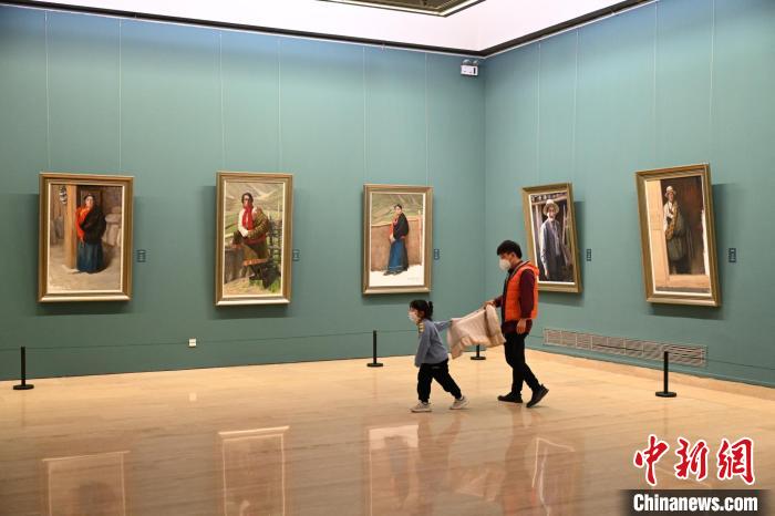 中国美术馆连开两展 写意中国画与写实油画相映成趣休闲区蓝鸢梦想 - Www.slyday.coM