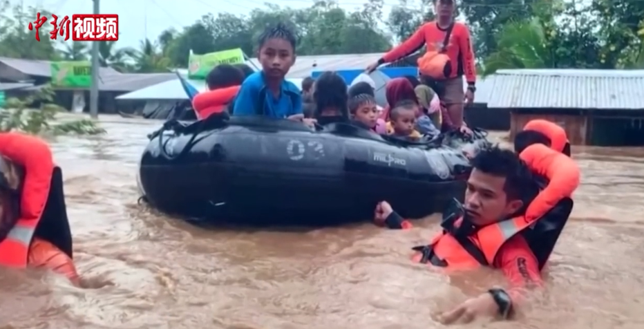 台风“尼格”来势汹汹！在菲侨胞说“不分彼此，我们会和当地民众共克难关”休闲区蓝鸢梦想 - Www.slyday.coM