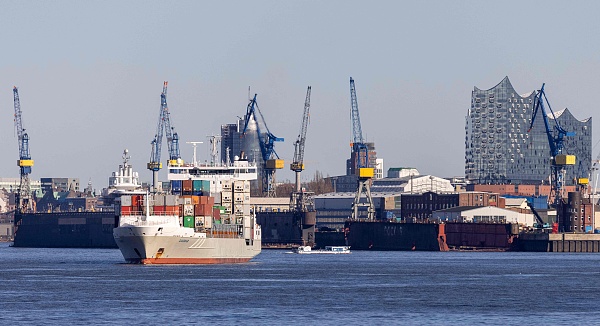 德國批準中遠集團收購漢堡港“福地”集裝箱碼頭24.9%股權。（圖片來源：視覺中國）