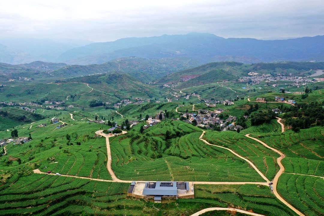 70年，会东由一条街长成十万人的城休闲区蓝鸢梦想 - Www.slyday.coM