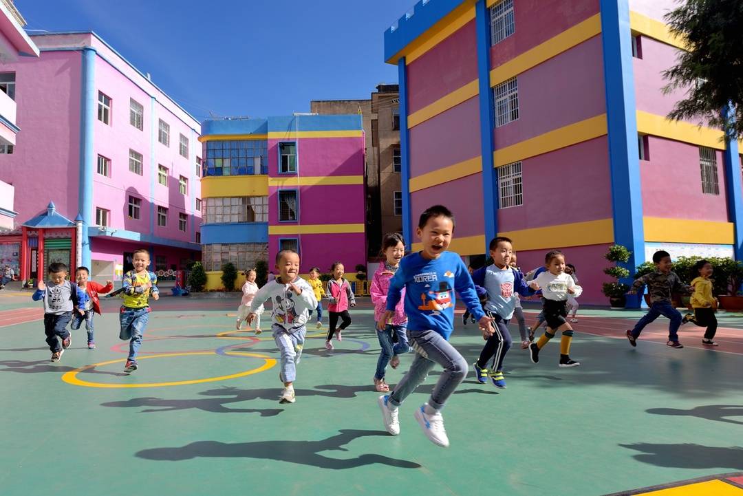 70年，会东由一条街长成十万人的城休闲区蓝鸢梦想 - Www.slyday.coM