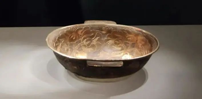 觥觞觯觚 锅碗瓢盆!古人都用什么喝酒?