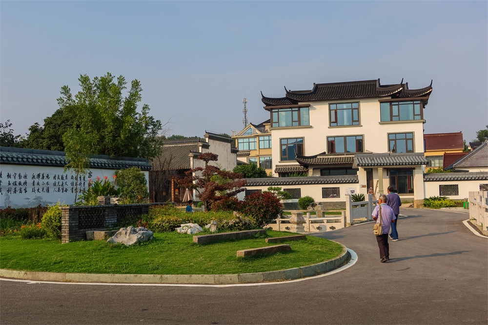 石泉村村口风貌