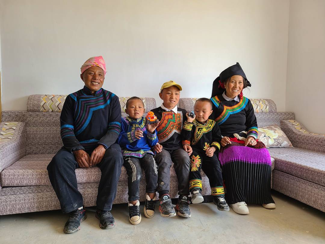 镜头下的大凉山：凉山州成立70周年县市风采——昭觉休闲区蓝鸢梦想 - Www.slyday.coM