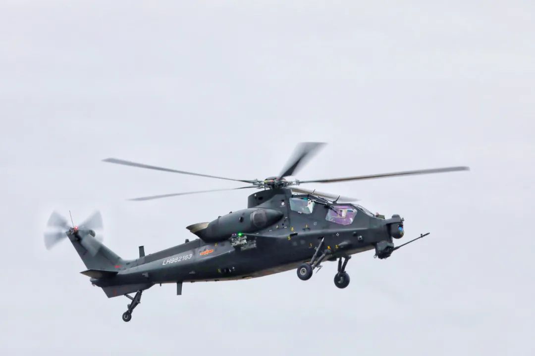 影像中国航展直20等陆军直升机惊艳亮相