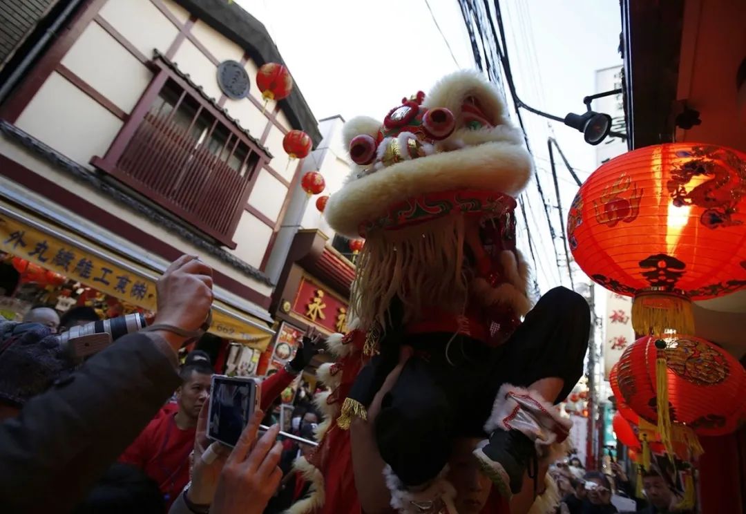 日本人原来一直吃的都是“假中餐”？休闲区蓝鸢梦想 - Www.slyday.coM