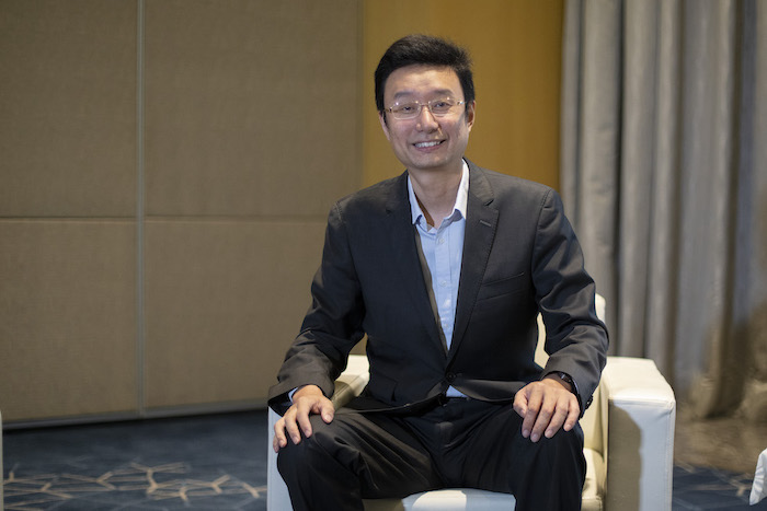 对话光峰科技余新:激光显示在新能源智能化下半场迎来