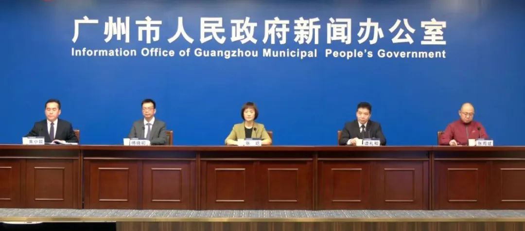 新增1935例！广州海珠通报：再延长4天！网传一男子贩卖通行证，乌鲁木齐警方：已抓获！呼和浩特8名干部被处分！休闲区蓝鸢梦想 - Www.slyday.coM